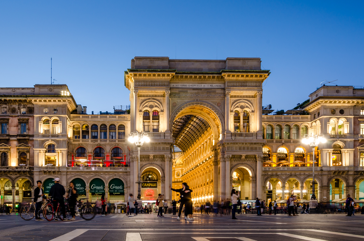 Italy, Milan, Galleria Vittorio Emanuele II — dusk, Front View
